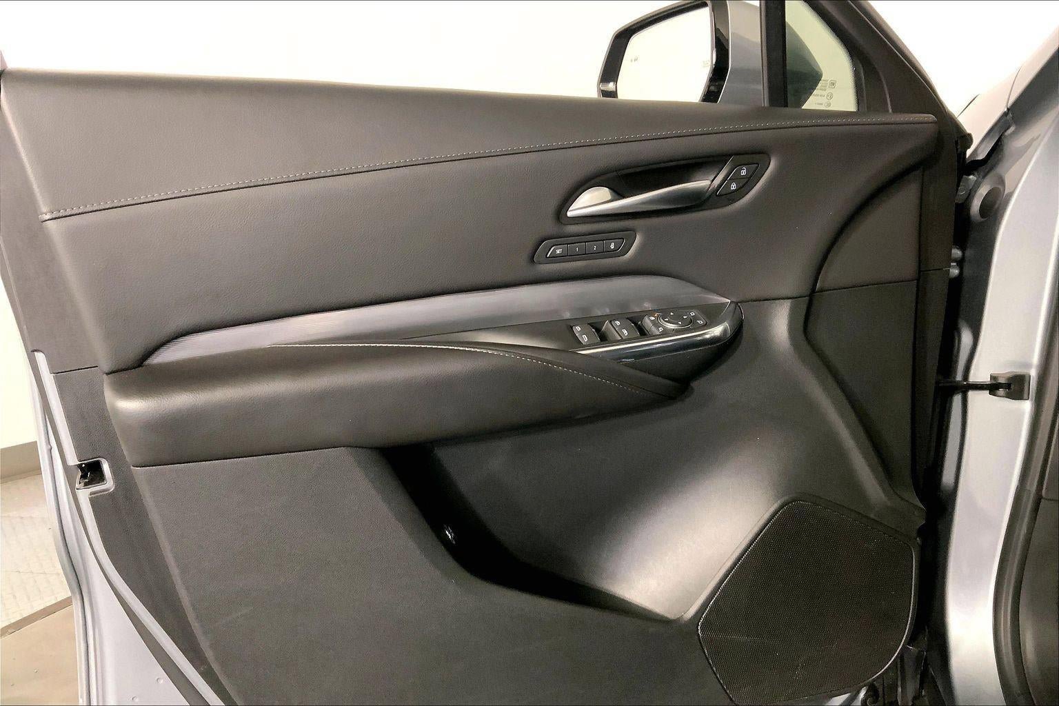 Used 2024 Cadillac XT4 Premium Luxury image 24