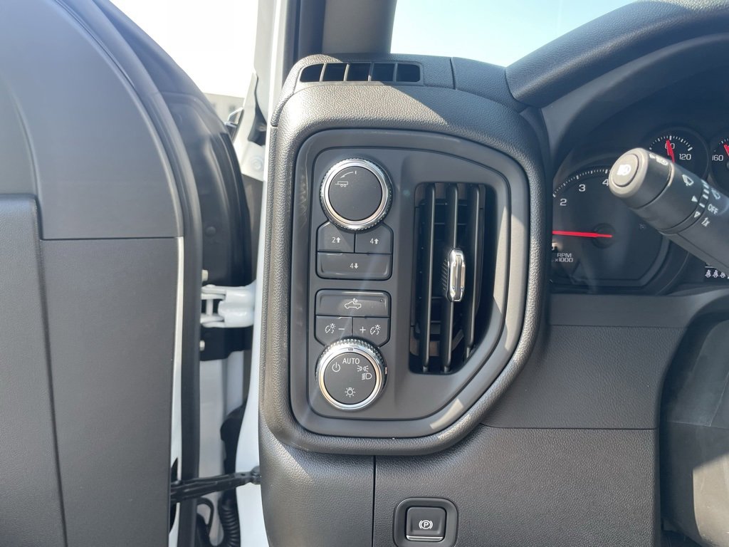 New 2025 GMC Sierra 2500 Pro w/ Convenience Package image 18