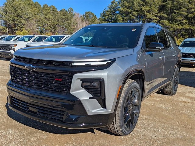New 2026 Chevrolet Traverse RS w/ LPO, Floor Liner Package image 5