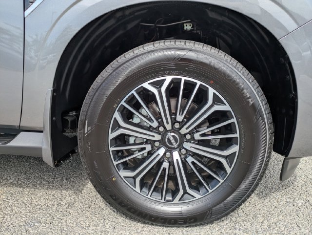 New 2026 Nissan Armada SL w/ Captain's Chari Seat Package AWD/4WD image 10