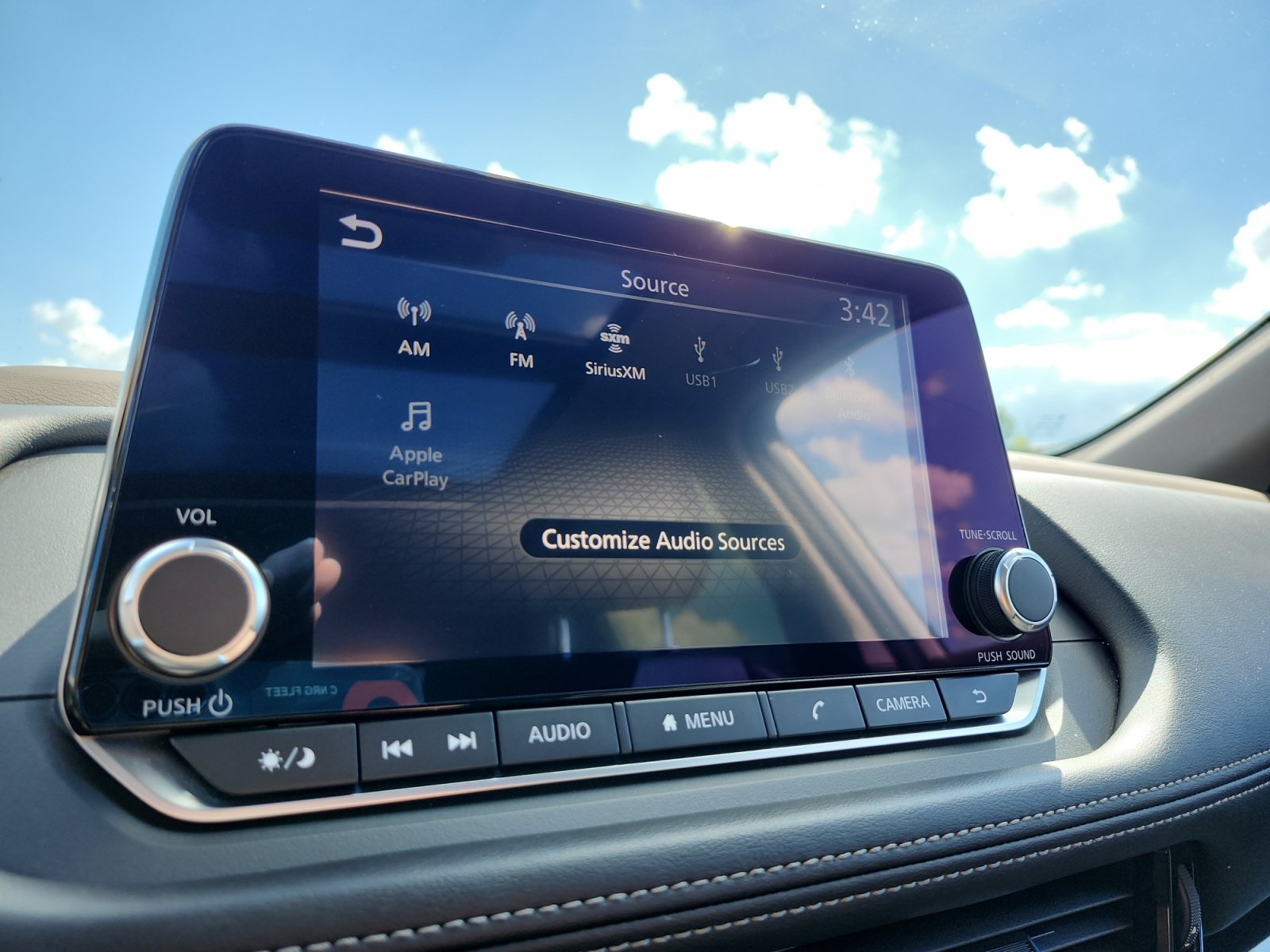 Used 2023 Nissan Rogue SL AWD/4WD image 19