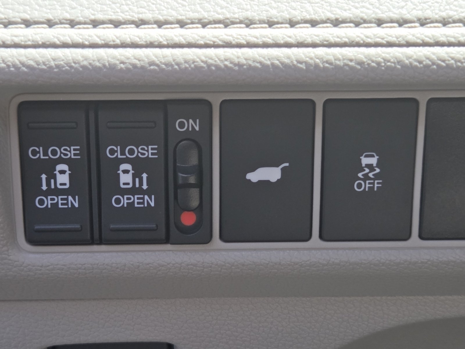 Certified 2026 Honda Odyssey EX-L image 15
