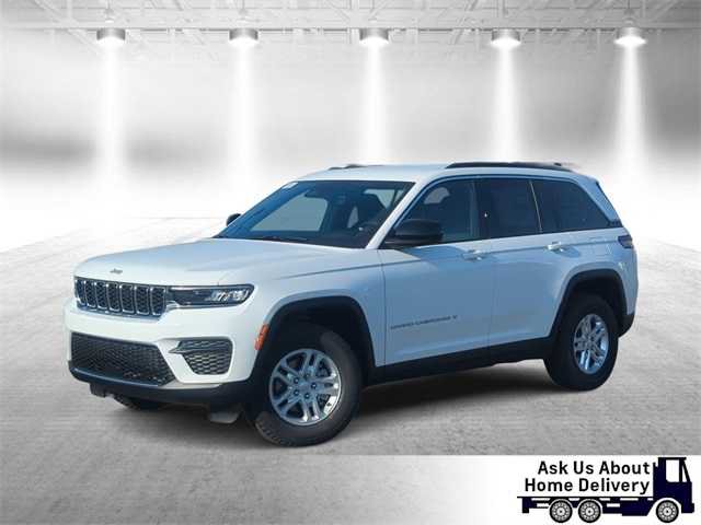 Used 2025 Jeep Grand Cherokee Laredo