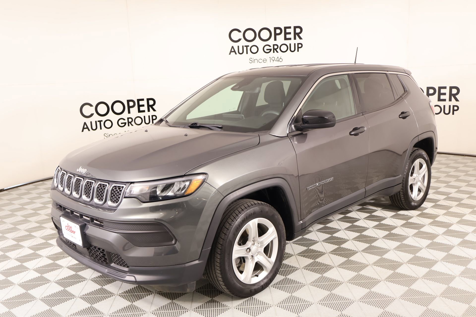 Used 2023 Jeep Compass Sport AWD/4WD image 9