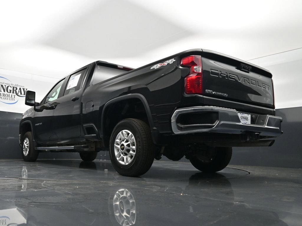 Used 2025 Chevrolet Silverado 2500 LT w/ Convenience Package image 21