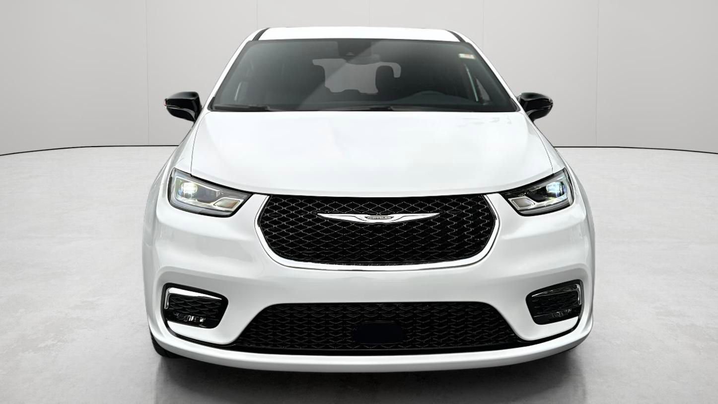 New 2025 Chrysler Pacifica Select AWD/4WD image 11