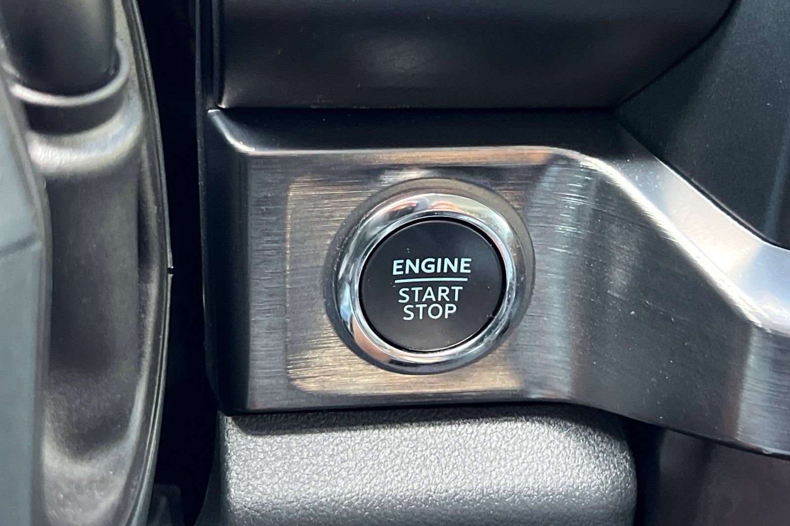 Certified 2025 Ford F250 Lariat AWD/4WD image 24