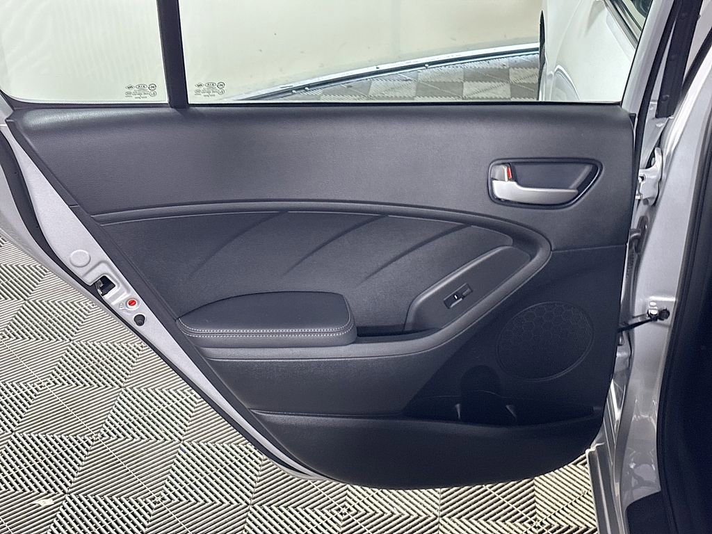 Used 2018 Kia Forte LX FWD image 19