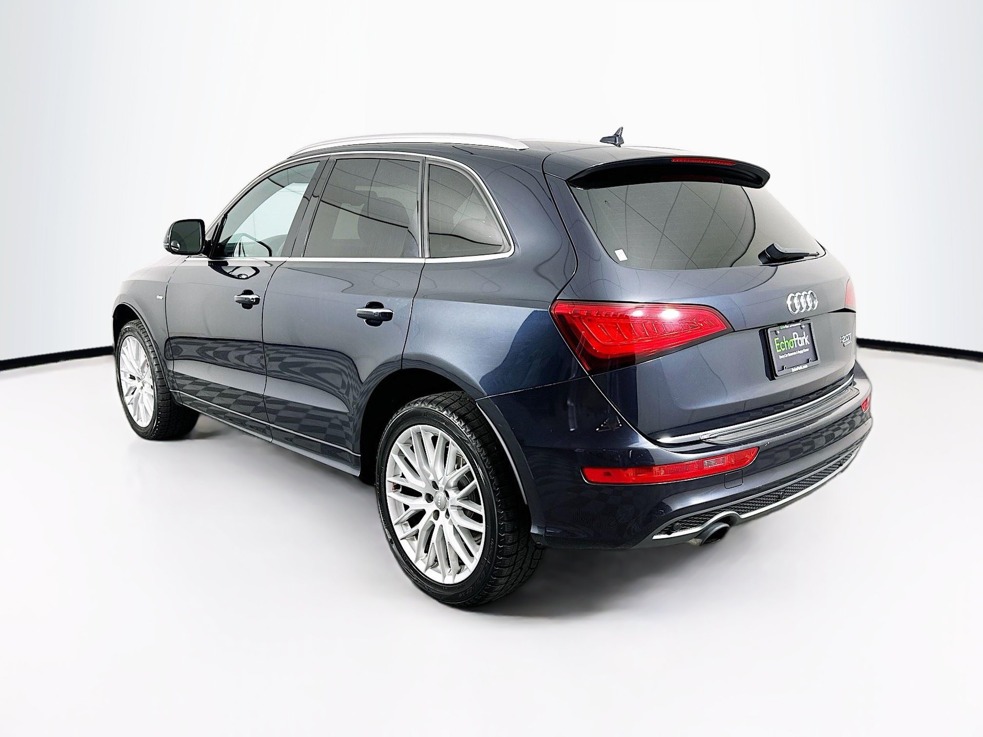 Used 2017 Audi Q5 2.0T Premium Plus w/ Technology Package AWD/4WD image 5