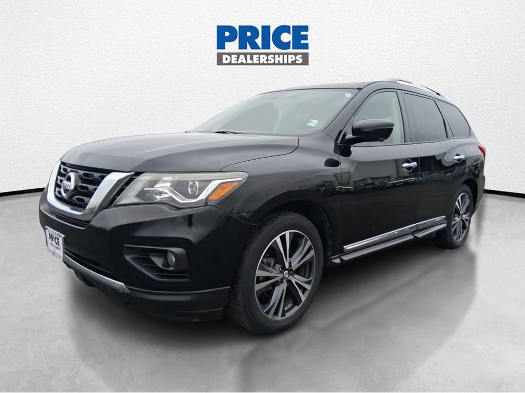 Used 2020 Nissan Pathfinder Platinum image 2