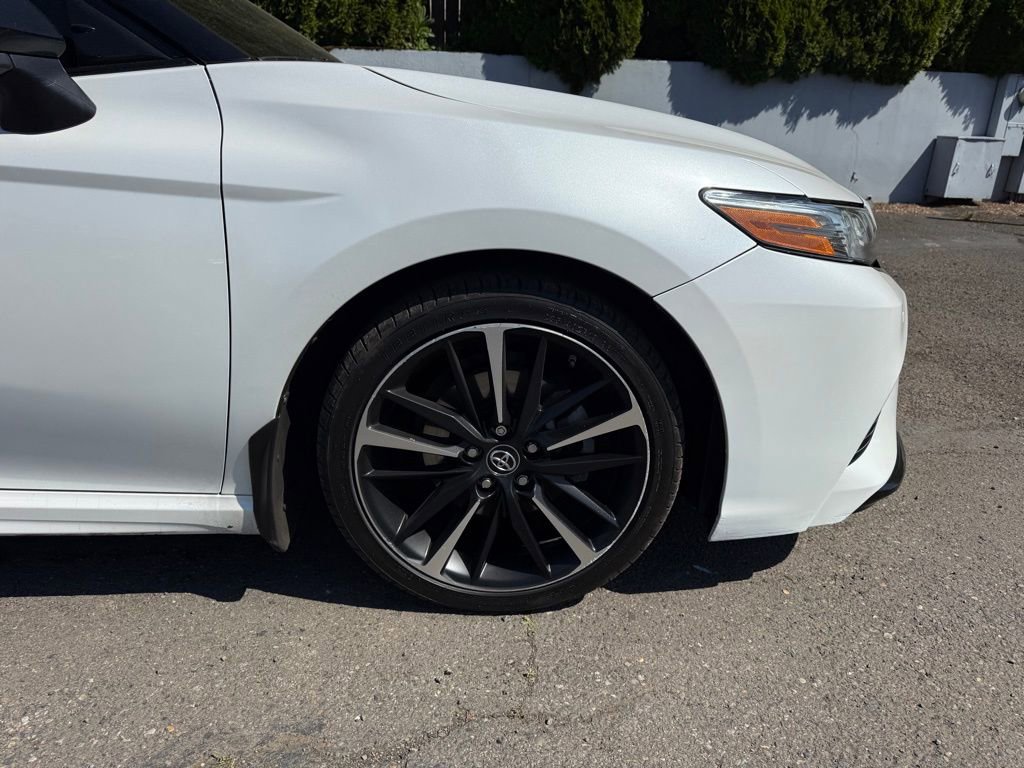 Used 2018 Toyota Camry XSE FWD image 10