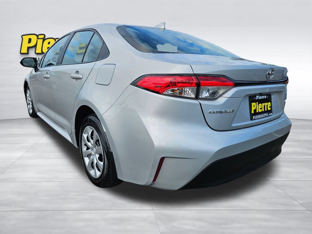 Used 2024 Toyota Corolla LE FWD image 3