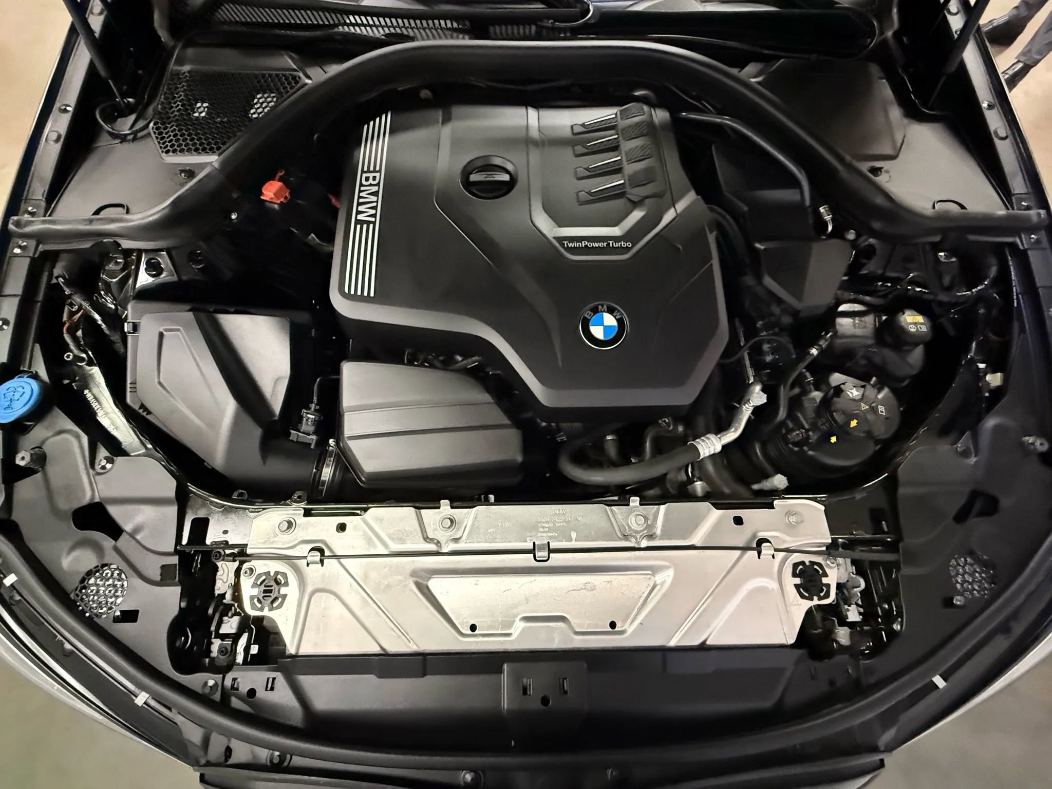 Used 2019 BMW 330i Sedan w/ Convenience Package image 31