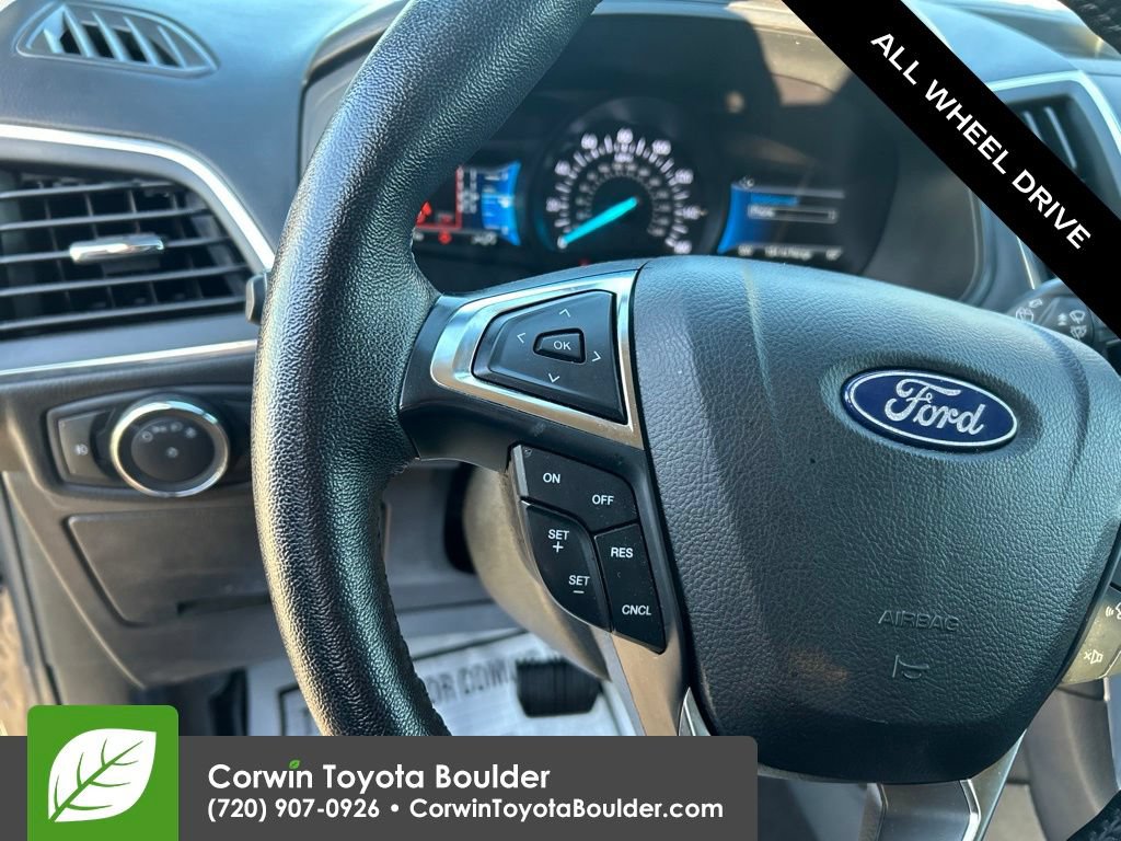 Used 2022 Ford Edge Titanium AWD/4WD image 25