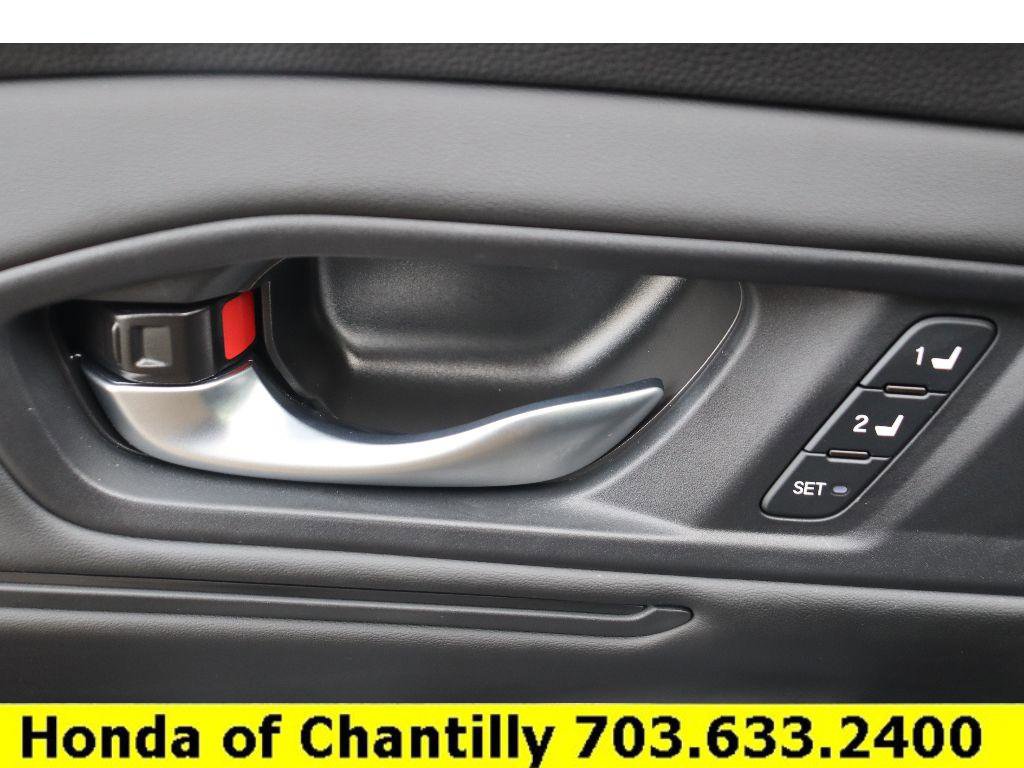 Certified 2025 Honda Accord EX-L image 21