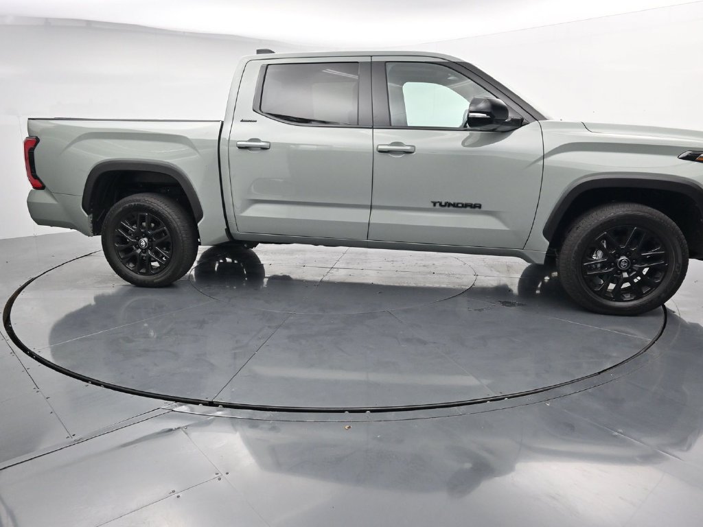 Used 2026 Toyota Tundra Limited AWD/4WD image 9