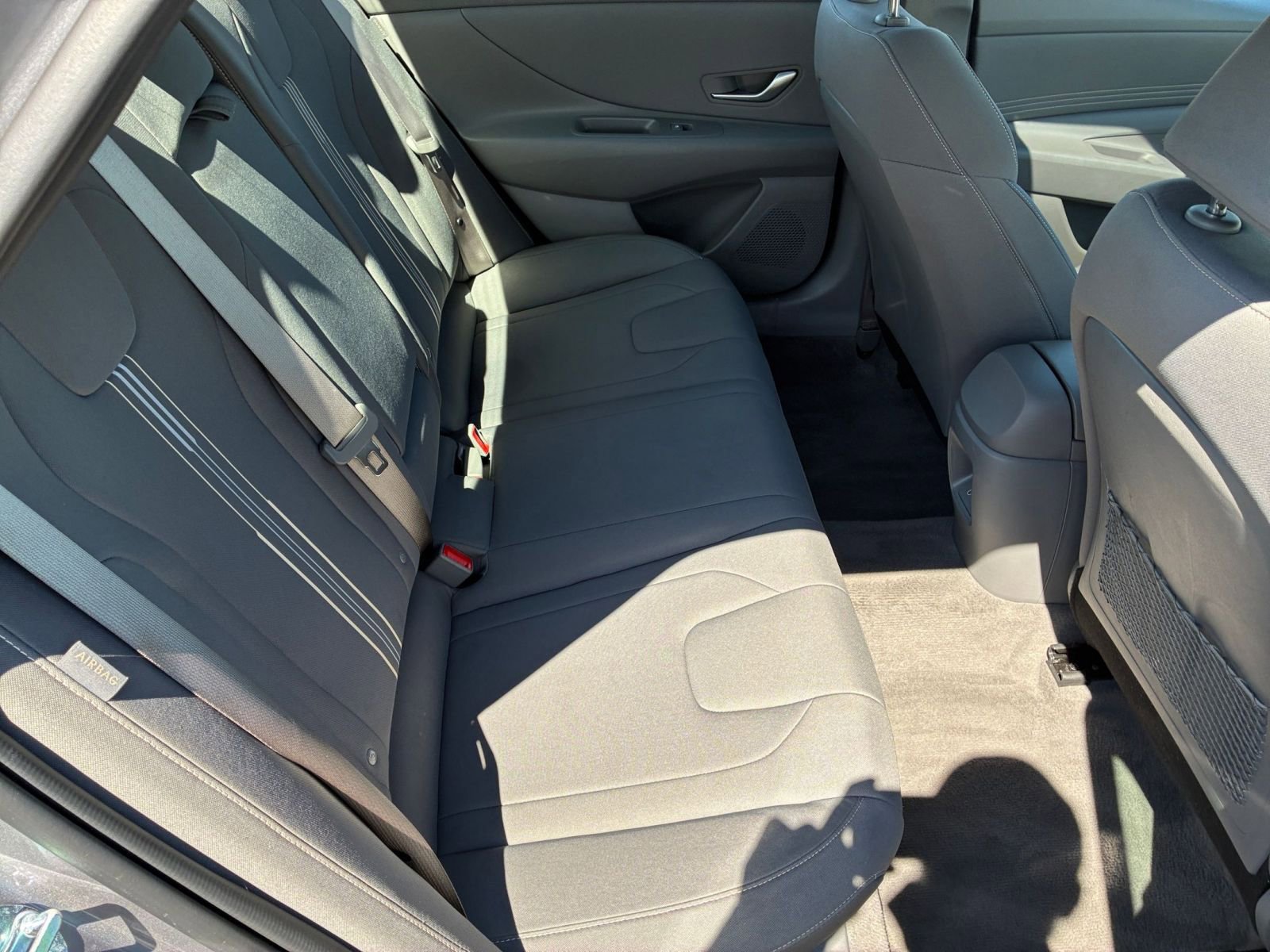 Used 2025 Hyundai Elantra SEL FWD image 41