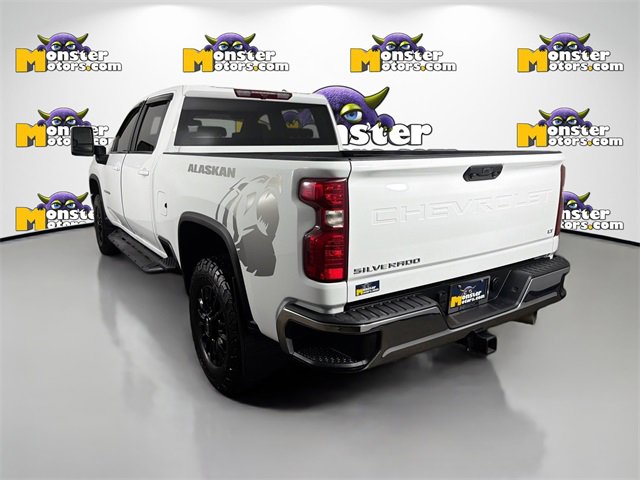Used 2021 Chevrolet Silverado 2500 LT w/ Convenience Package image 7
