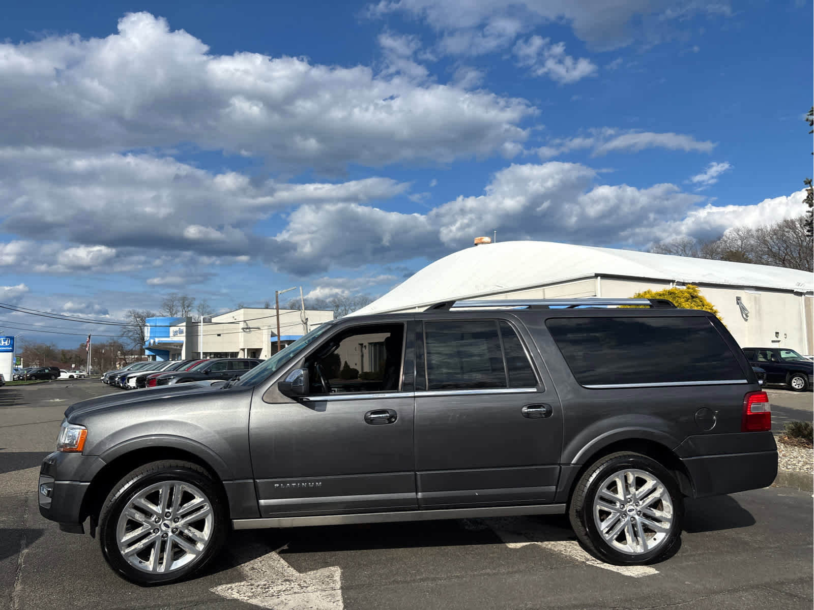 Used 2017 Ford Expedition EL Platinum image 6