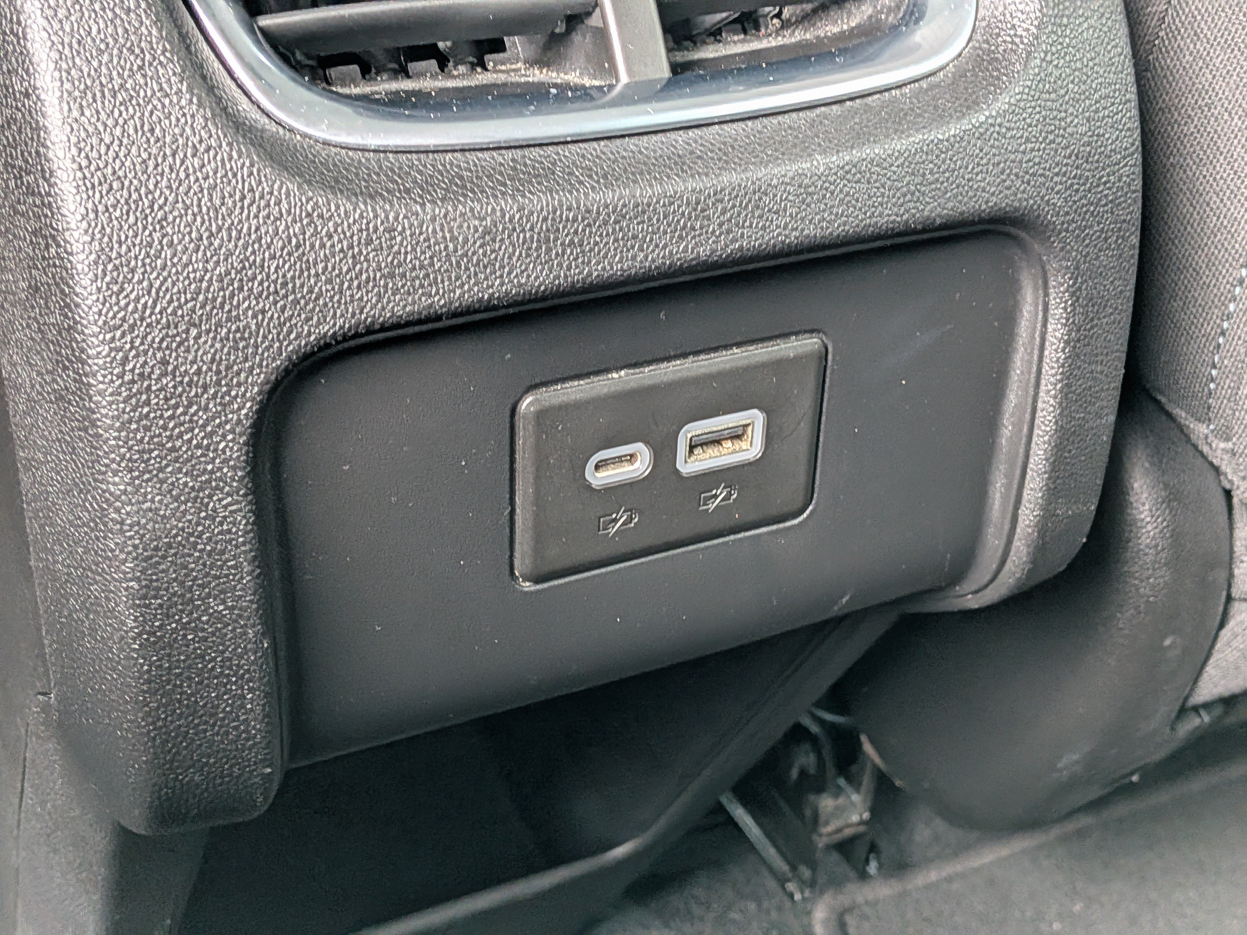 Used 2019 Chevrolet Blazer LT FWD image 15