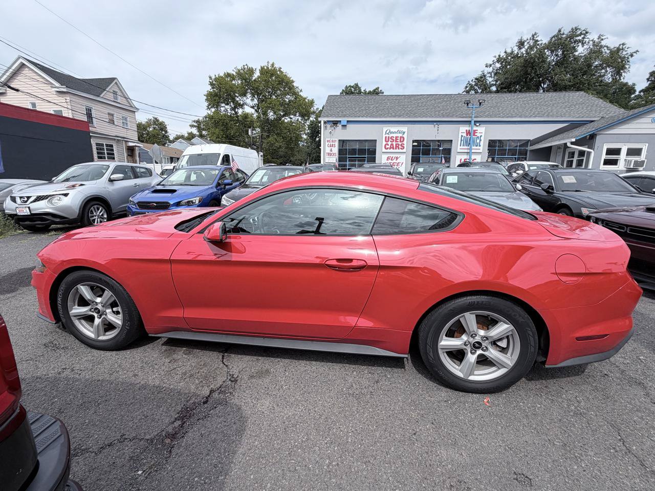 Used 2018 Ford Mustang Coupe RWD image 7