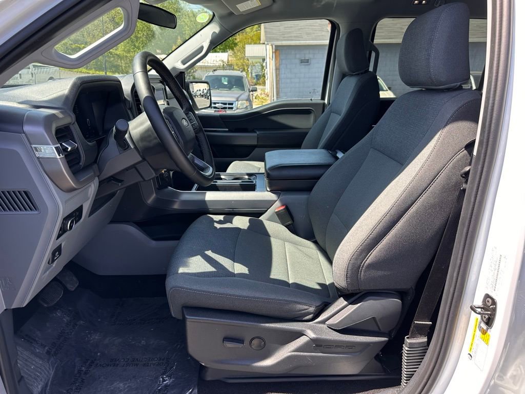 Used 2025 Ford F150 XLT w/ Equipment Group 301A Standard AWD/4WD image 13
