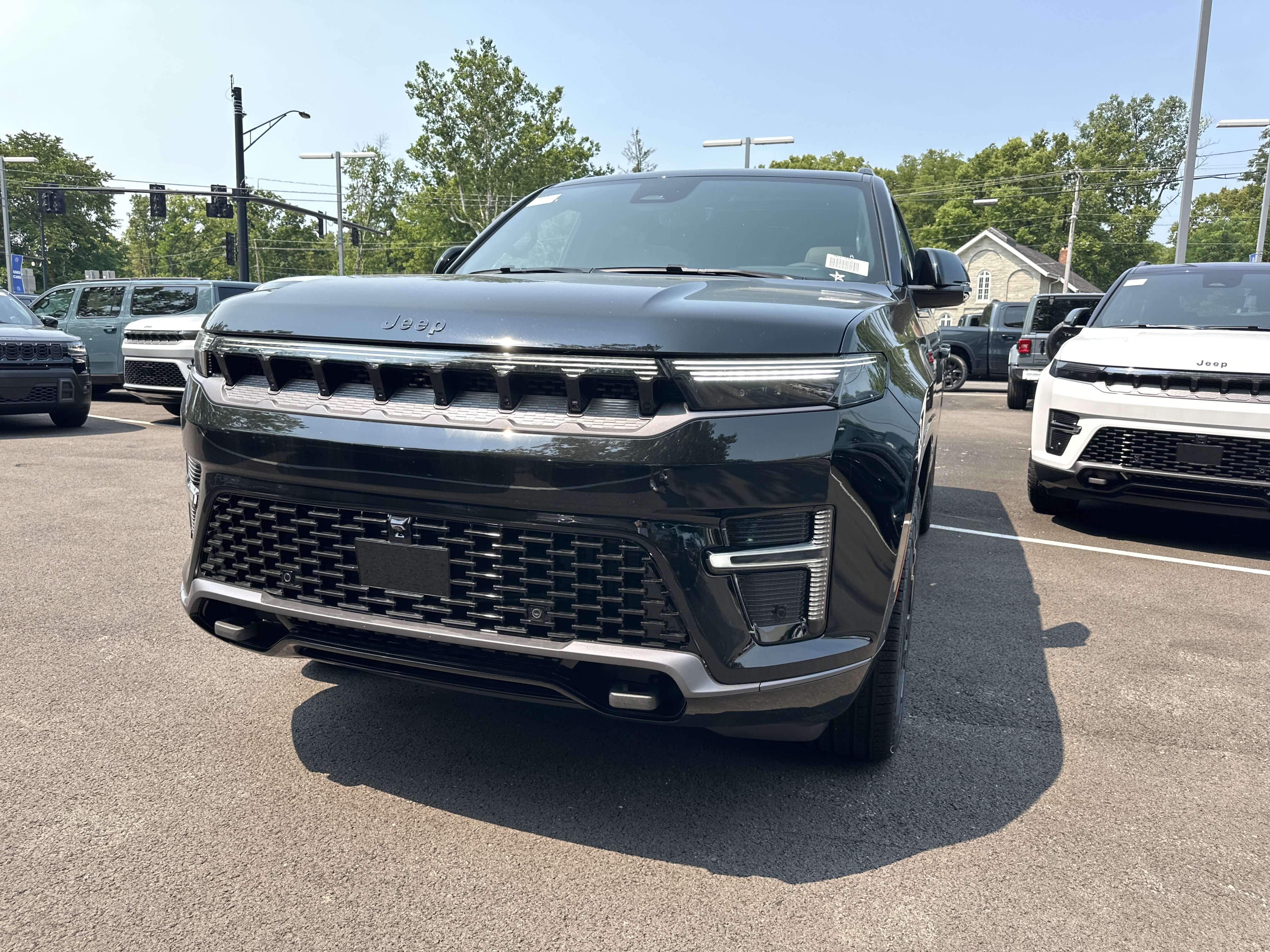 New 2026 Jeep Grand Wagoneer L Limited AWD/4WD image 22