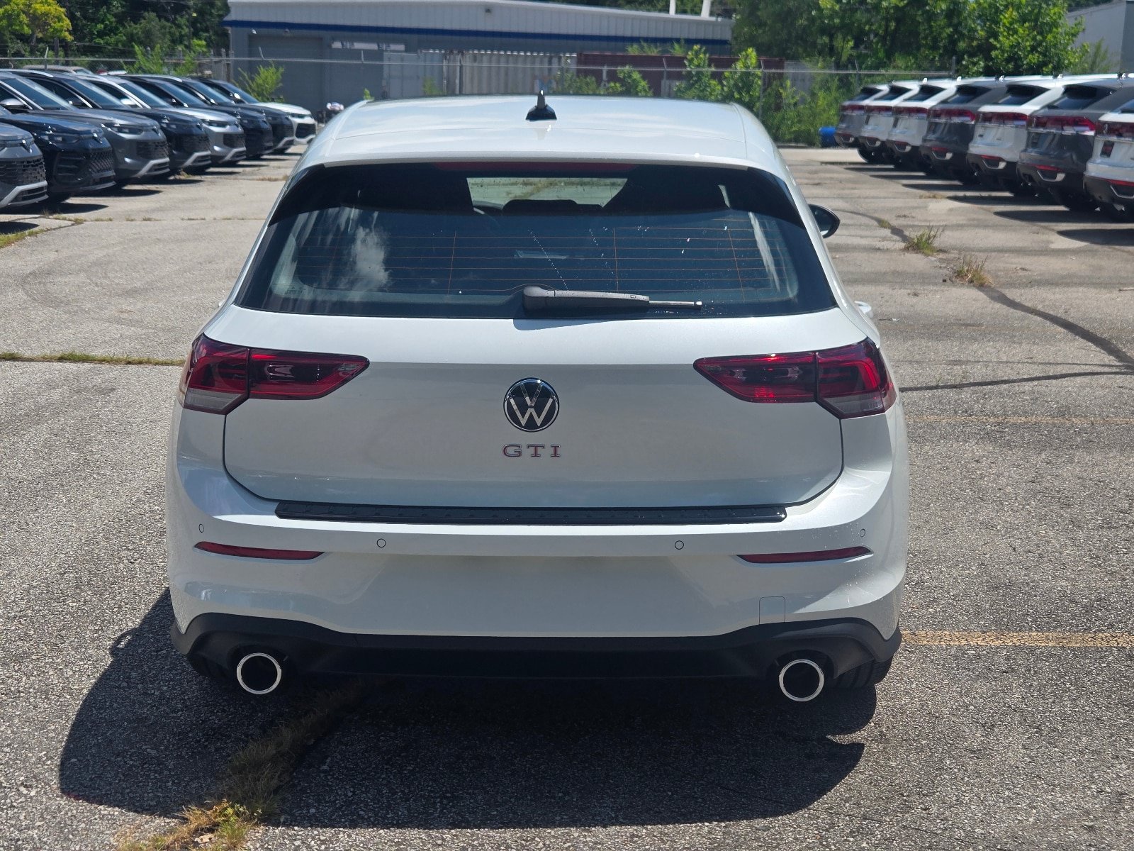 New 2026 Volkswagen GTI SE FWD image 4