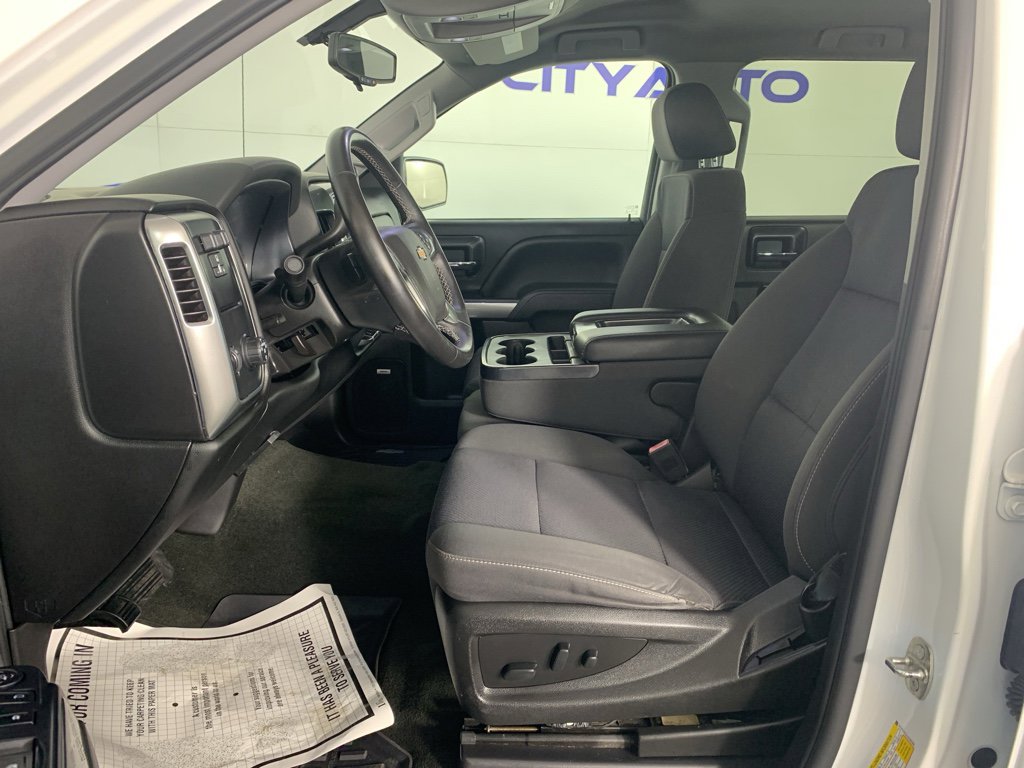 Used 2018 Chevrolet Silverado 1500 LT w/ Texas Edition image 16