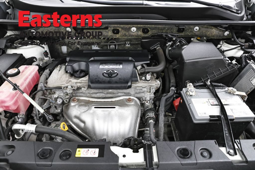 Used 2018 Toyota RAV4 XLE AWD/4WD image 7