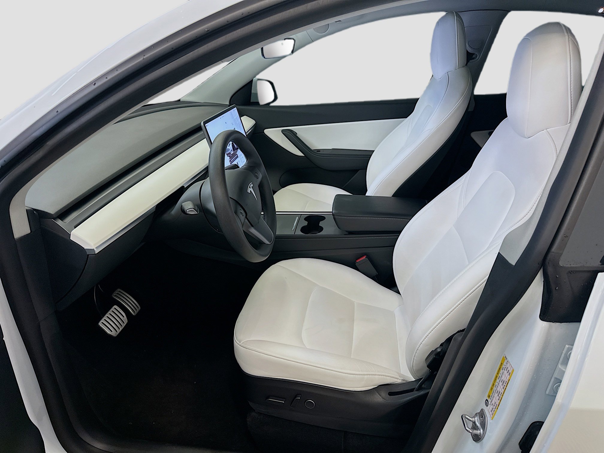 Used 2022 Tesla Model Y Performance AWD/4WD image 13