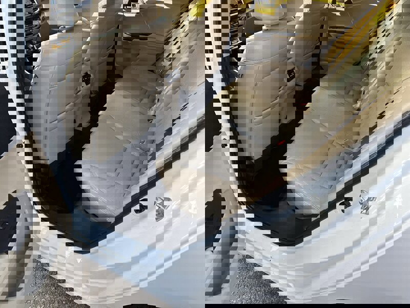 Used 2017 Honda Accord EX-L image 18