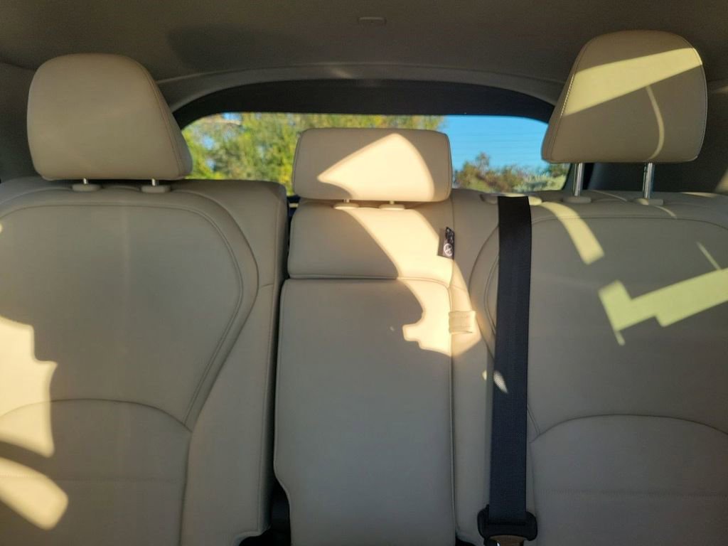 Used 2019 INFINITI QX50 Luxe w/ Navigation Package image 5