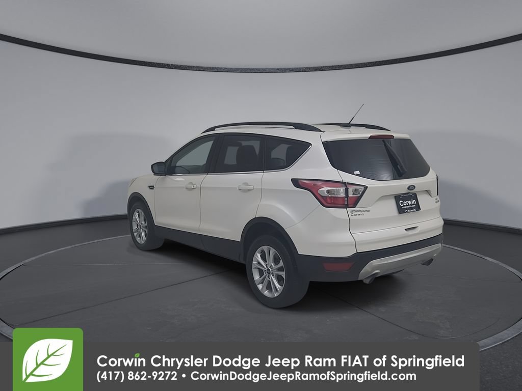 Used 2017 Ford Escape SE w/ SE Leather Comfort Package AWD/4WD image 11