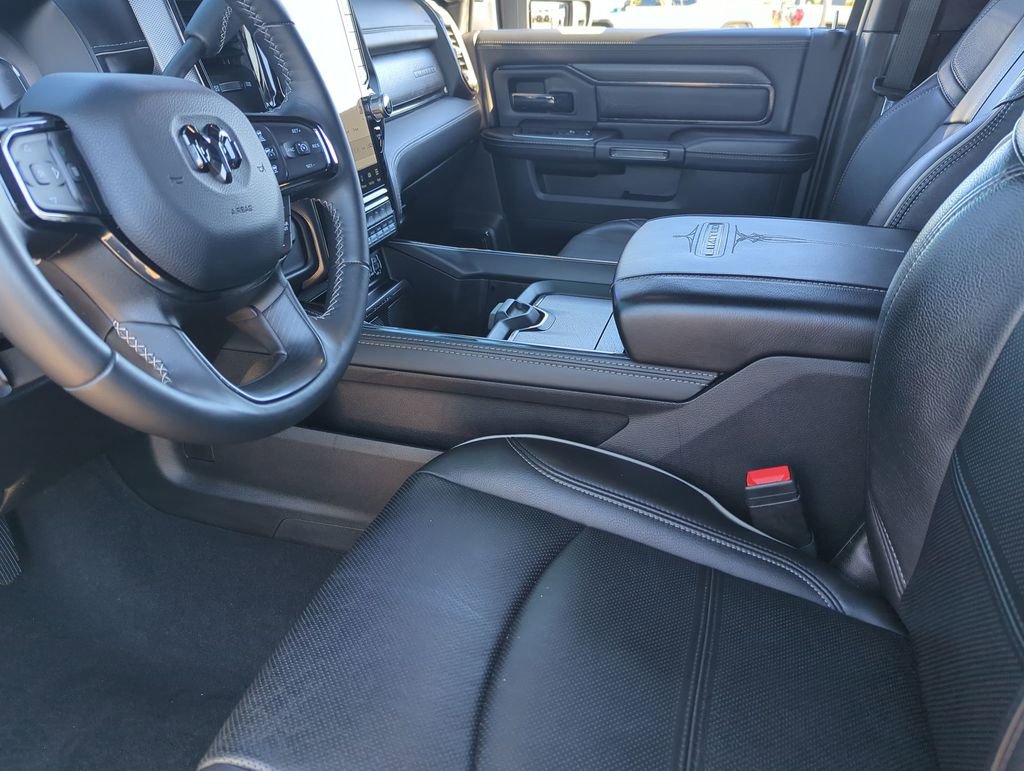 Used 2024 RAM 3500 Limited image 10