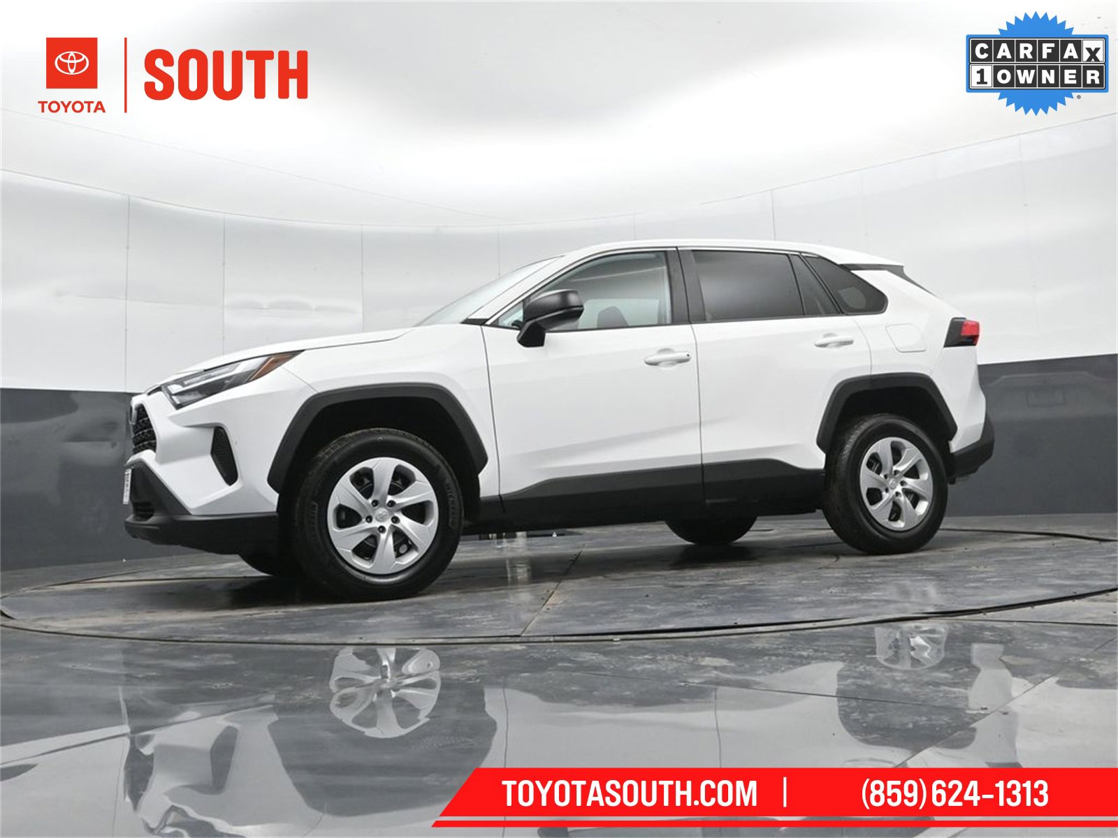 Used 2024 Toyota RAV4 LE image 41