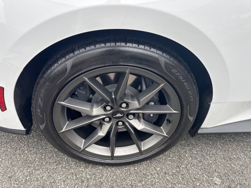 Used 2025 Ford Mustang Dark Horse image 14