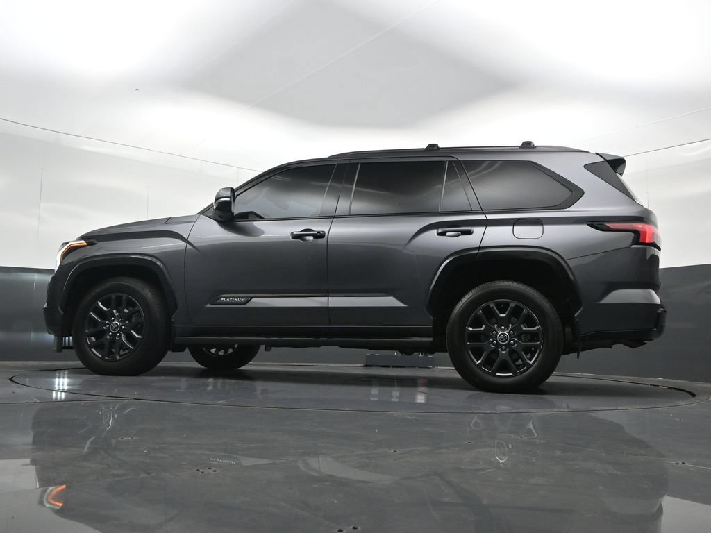 Used 2023 Toyota Sequoia Platinum AWD/4WD image 35