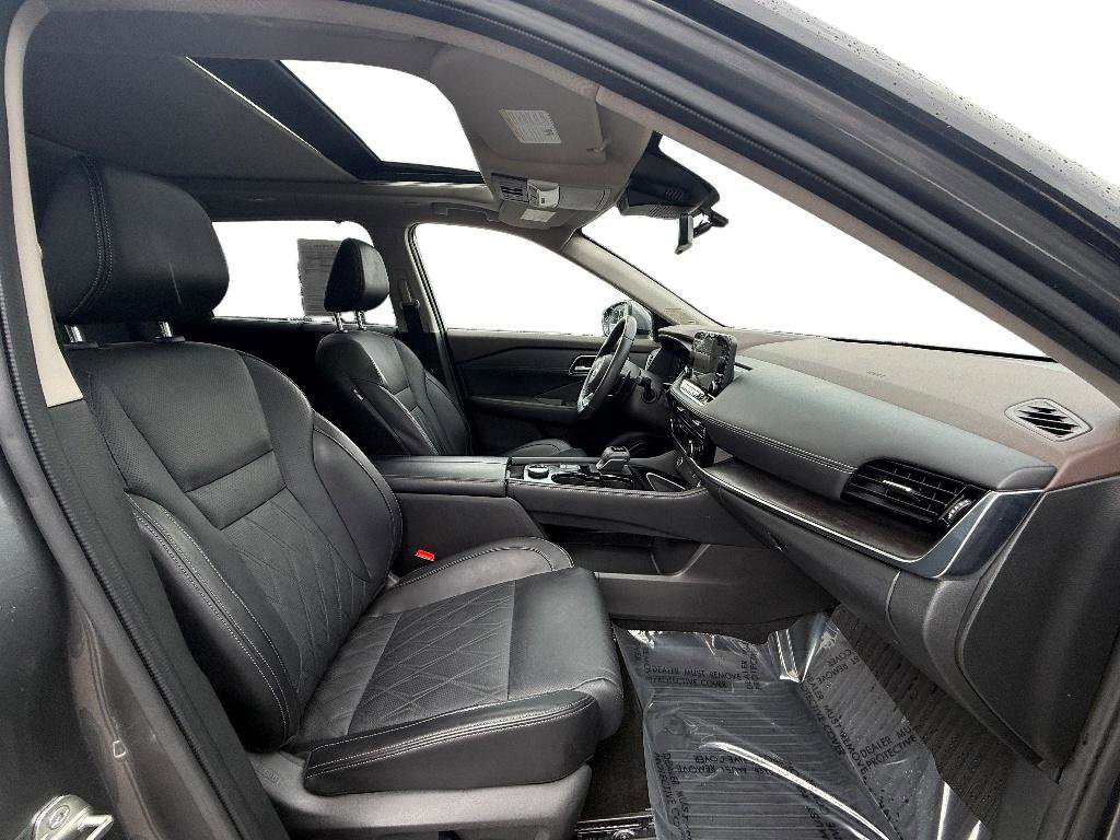 Used 2023 Nissan Rogue Platinum w/ Platinum Premium Package image 22