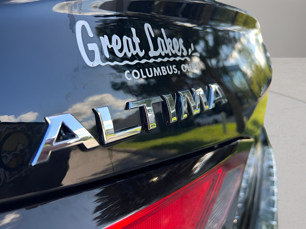 Used 2022 Nissan Altima 2.0 SR FWD image 12