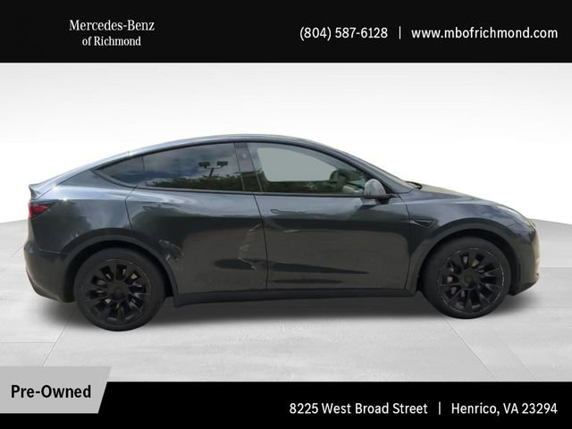 Used 2024 Tesla Model Y 2WD image 3
