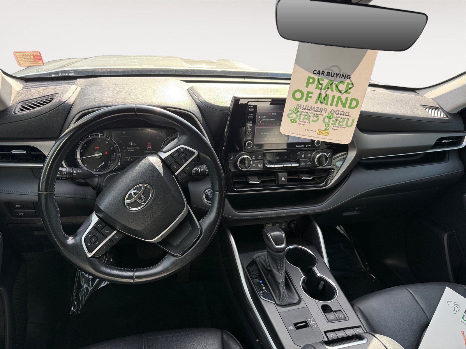 Used 2022 Toyota Highlander XLE FWD image 15