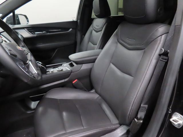Used 2025 Cadillac XT5 Premium Luxury image 21