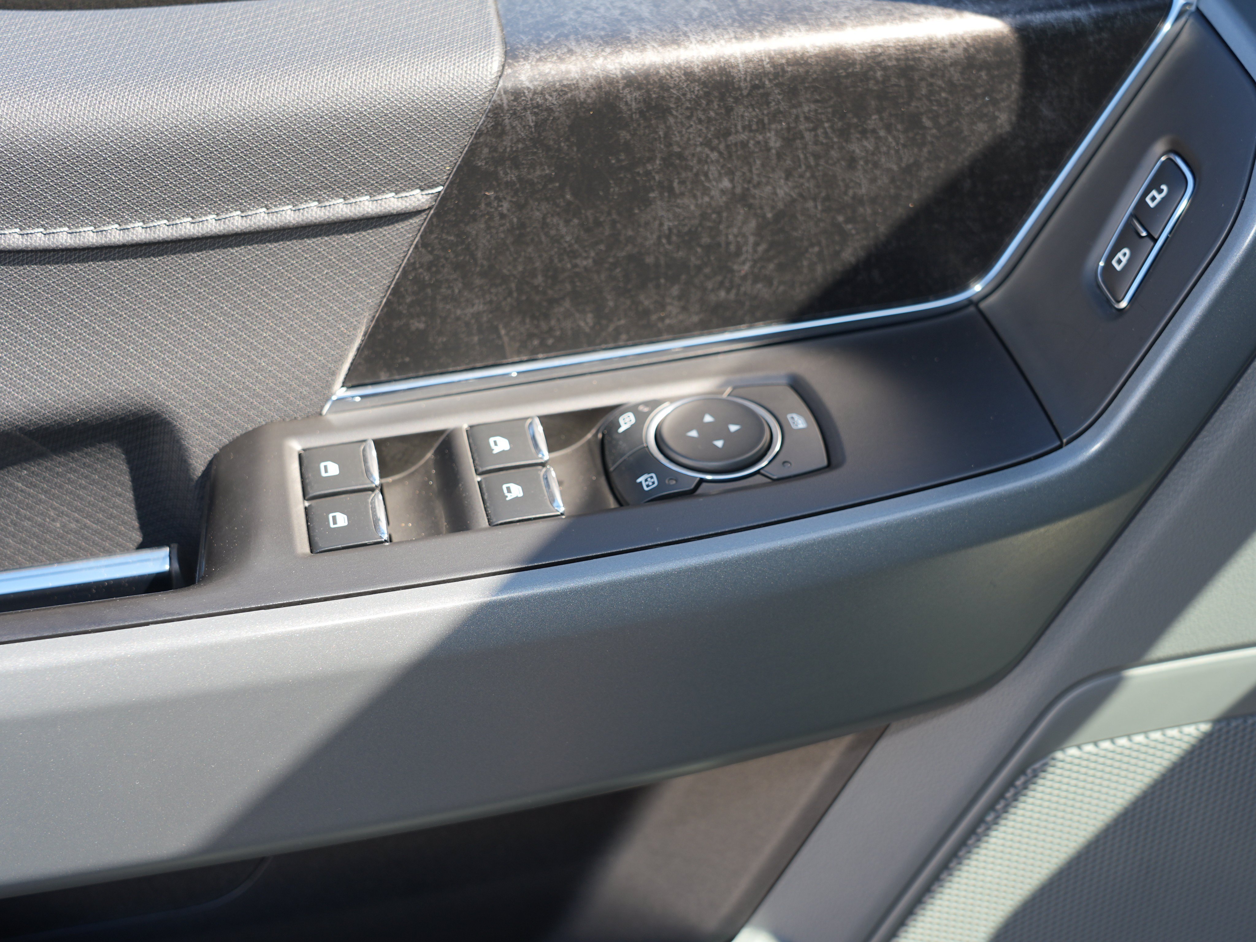 Used 2023 Ford F150 4x4 SuperCrew image 19