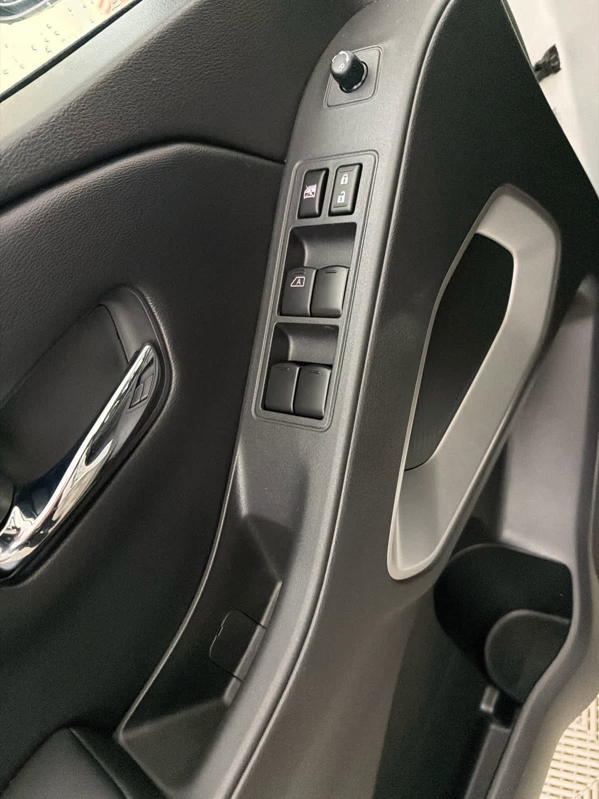 New 2025 Nissan Frontier SV w/ SV Convenience Package image 23