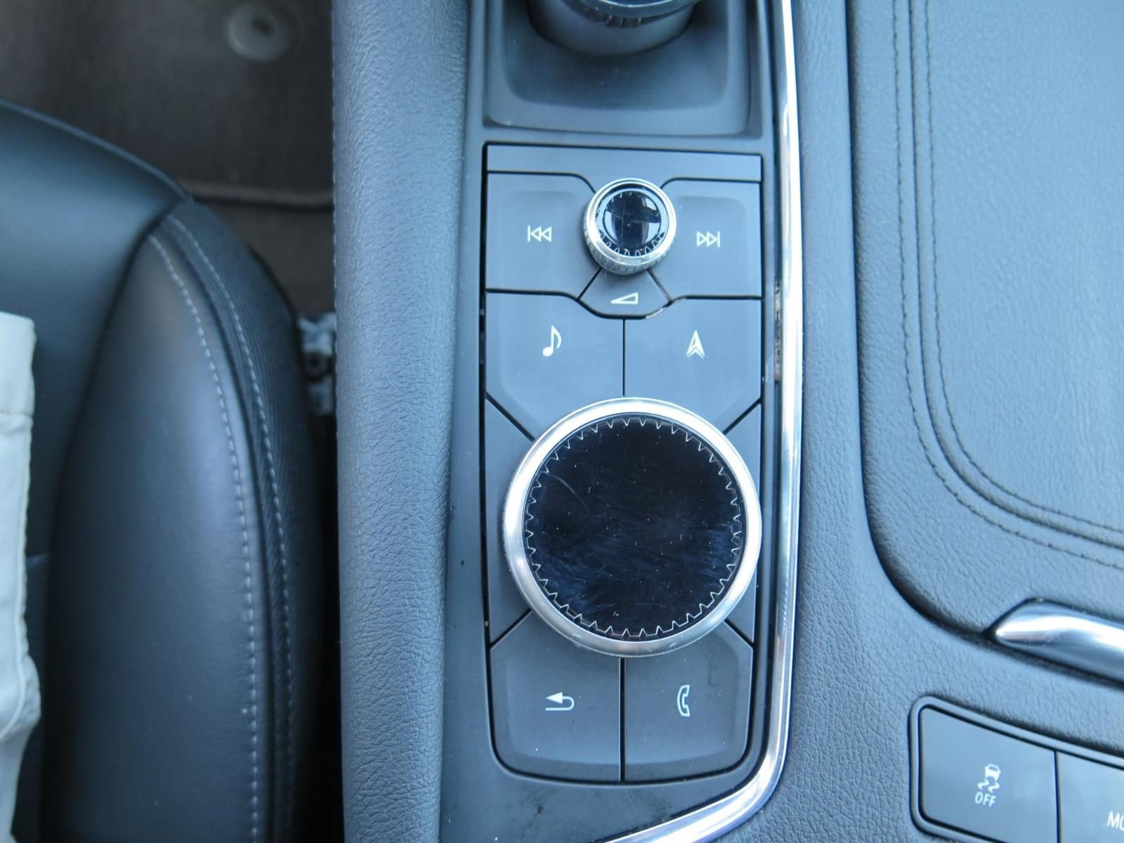 Certified 2024 Cadillac XT6 Sport w/ LPO, Onyx Lite Package image 16