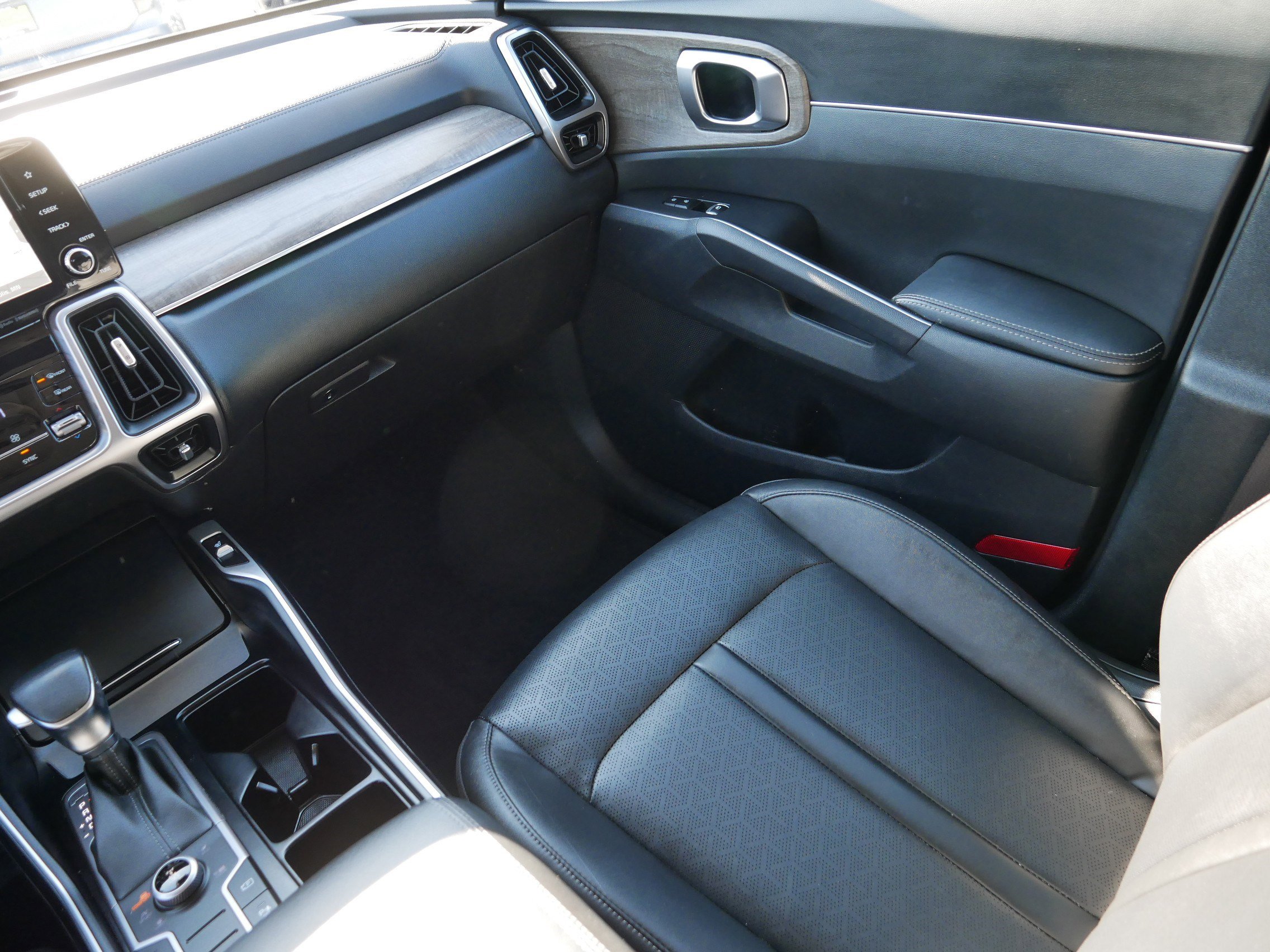 Certified 2023 Kia Sorento S image 11