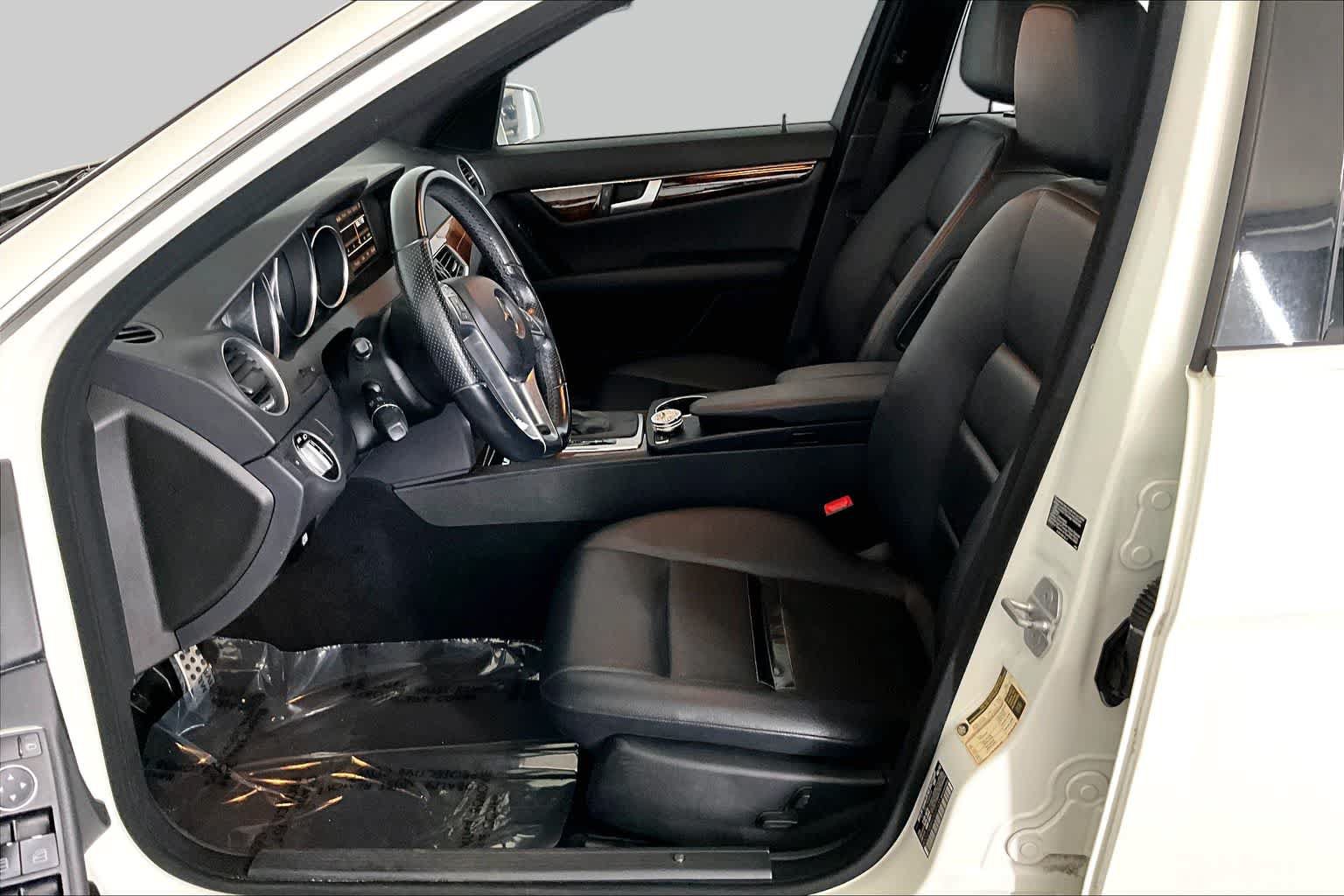 Used 2012 Mercedes-Benz C 300 4MATIC Sedan image 9
