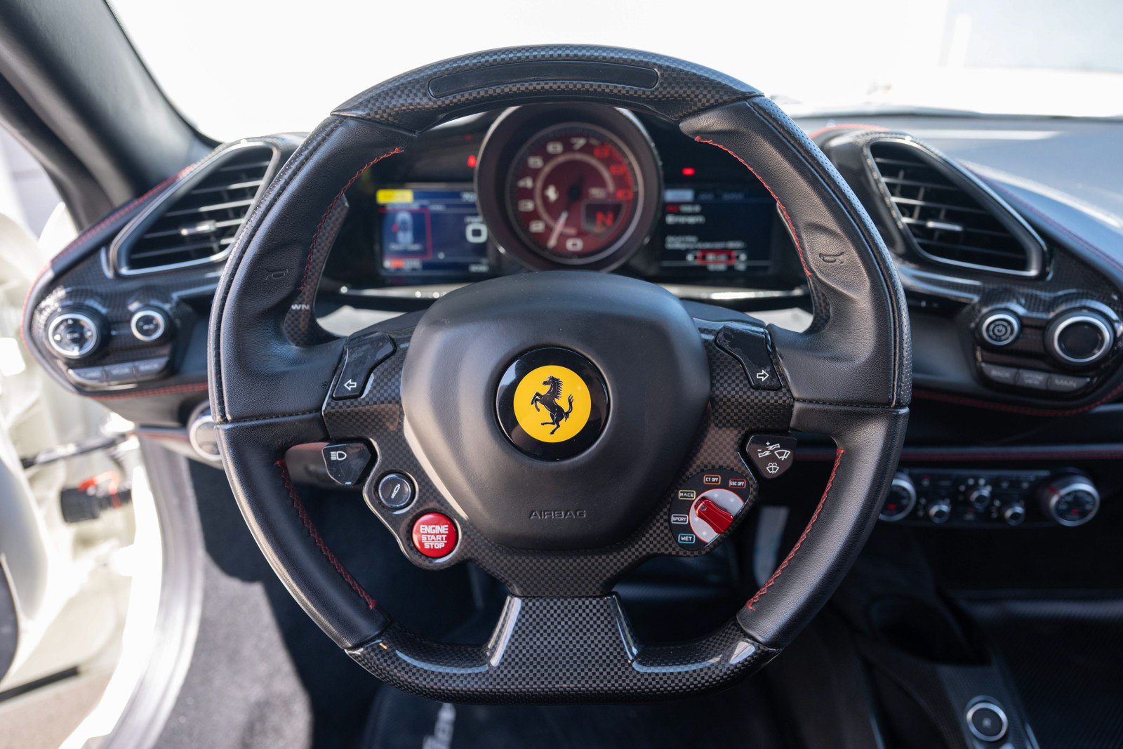 Used 2018 Ferrari 488 Spider RWD image 33