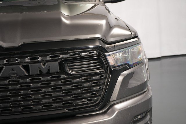 Used 2025 RAM 1500 Big Horn AWD/4WD image 9